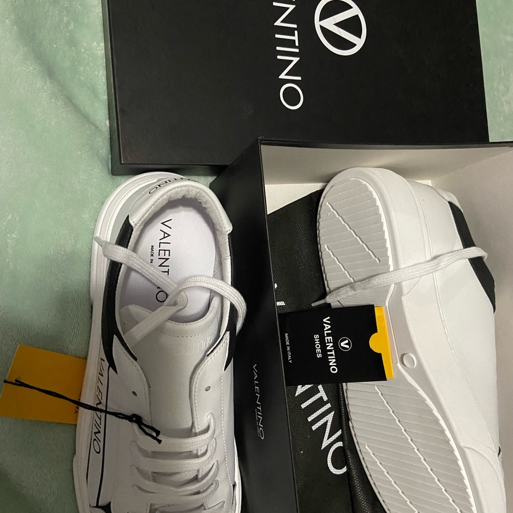 Brand new men Valentino- sneaker/slip on